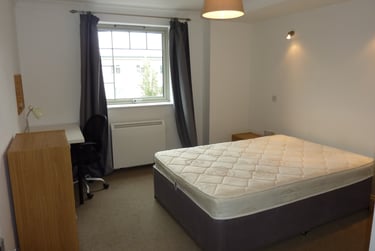 2 bed flat, Acland Road, Central, Exeter, EX46PP - Image 5